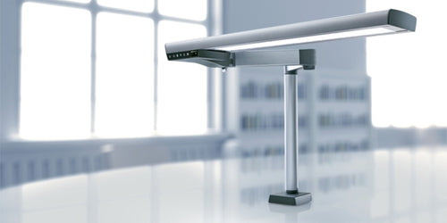 alt="Nouvelle lampe etabli Renfert"